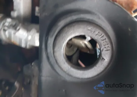 1996 Toyota Tacoma Xtracab z USA, uszkodzony, nr VIN 4TAWM72N5TZ121070